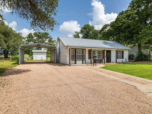 920 Haley Ave, Rockdale, TX, 76567-2736 | Card Image