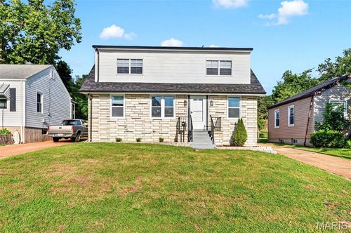 4508 Saint Leo Ln, Saint Ann, MO, 63074-1224 | Card Image