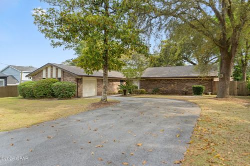 44 Maple Ave, Shalimar, FL, 32579-1131 | Card Image