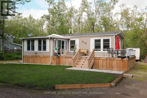 4 Rollie'S Bay Rd W, Curve Lake, ON, K0L1R0 | Card Image