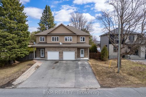 9 Brisson St, Limoges, ON, K0A2M0 | Card Image