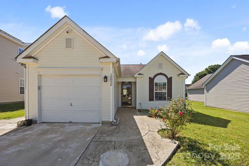 10026 Orchard Grass Ct, Charlotte, NC, 28278-7851 | Card Image