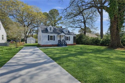 8256 Chesapeake Blvd, Norfolk, VA, 23518-2737 | Card Image