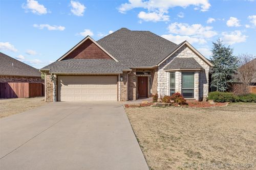 820 Cypress Dr, Ada, OK, 74820-8485 | Card Image