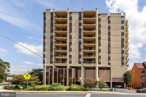 apt-502-4242 E West Hwy, CHEVY CHASE, MD, 20815-5950 | Card Image