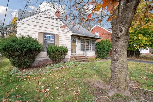 4105 Bluestone Rd, Cleveland, OH, 44121-2436 | Card Image
