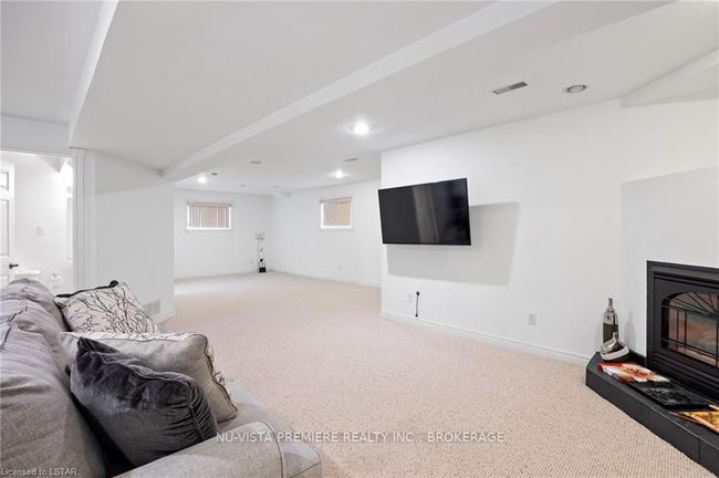 2812 Southridge St, House other with 4 bedrooms, 0 bathrooms and 2 parking in Windsor ON | Image 17