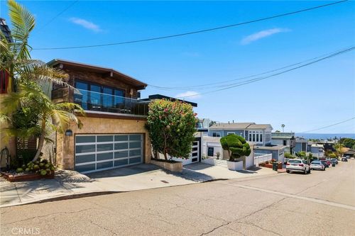 1214 1st Pl, Hermosa Beach, CA, 90254-5207 | Card Image