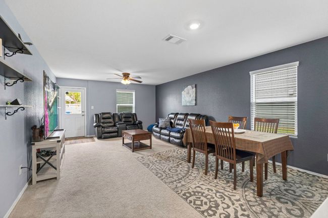 12 Trinity Cir, House other with 4 bedrooms, 3 bathrooms and 2 parking in Lockhart TX | Image 11