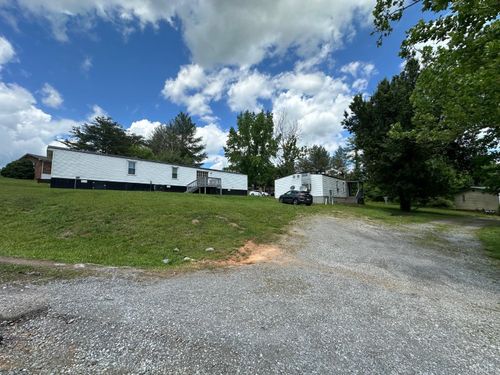 2341 Pocket Road, Hurt, VA, 24563 | Card Image