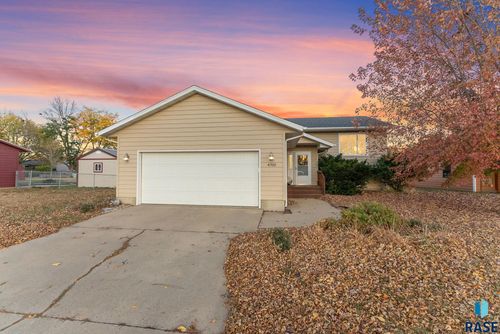 4700 Sertoma Ave, Sioux Falls, SD, 57106 | Card Image