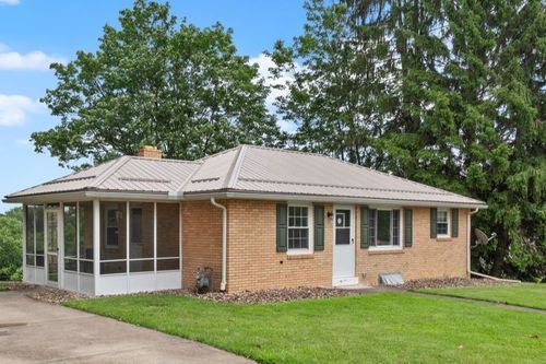 200 Anderson Pl, Glenshaw, PA, 15116-1810 | Card Image