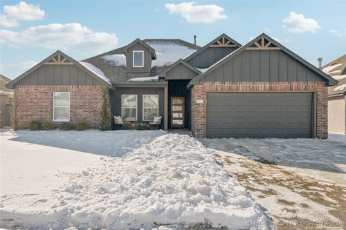 27712 E 107th Street S, Coweta, OK, 74429 | Card Image