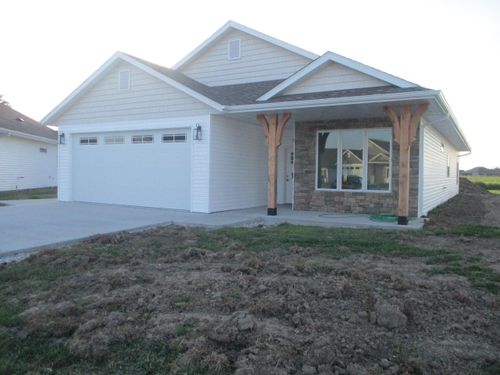 807 N Barela Cir, CENTRALIA, MO, 65240 | Card Image
