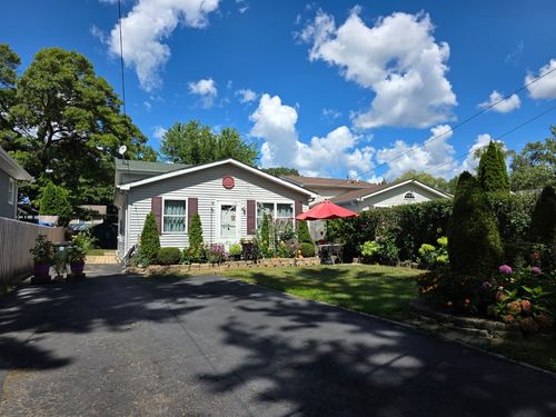 16 N Channel Dr, Round Lake Beach, IL, 60073-2068 | Card Image