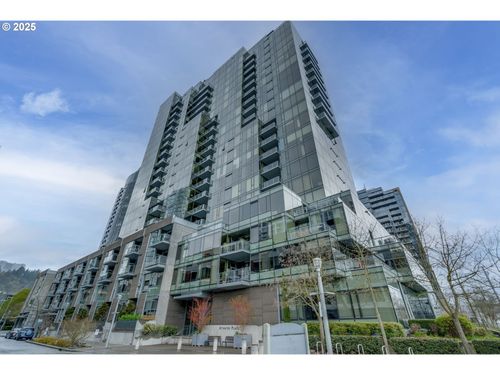 427-841 S Gaines St, Portland, OR, 97239-3132 | Card Image