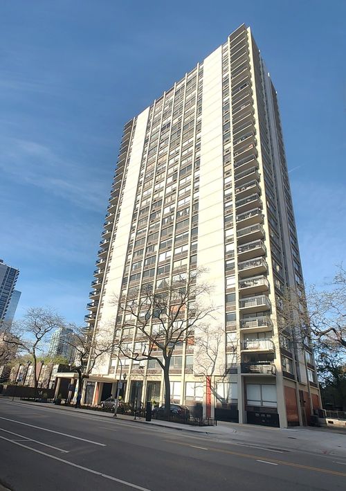 1207d-1355 Sandburg Ter, Chicago, IL, 60610-2035 | Card Image