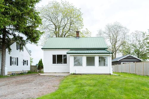 554 Cockshutt Rd, Scotland, ON, N0E1R0 | Card Image