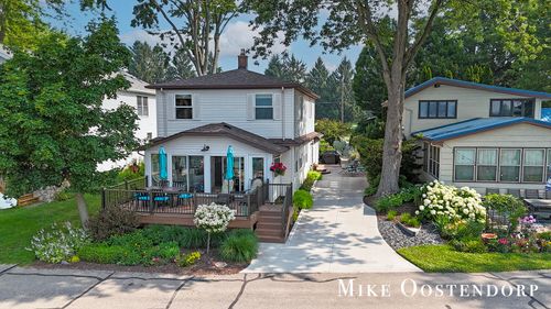 6342 Lakeshore Dr, Saranac, MI, 48881-8789 | Card Image