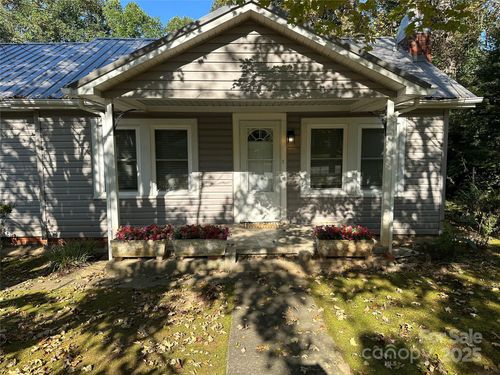 290 Old Highway 10 W, Marion, NC, 28752-4324 | Card Image