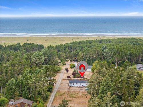 1225 204th Ln, Ocean Park, WA, 98640-3057 | Card Image
