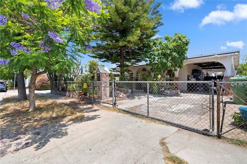 8446 Bradley Ave, Sun Valley, CA, 91352-3308 | Card Image