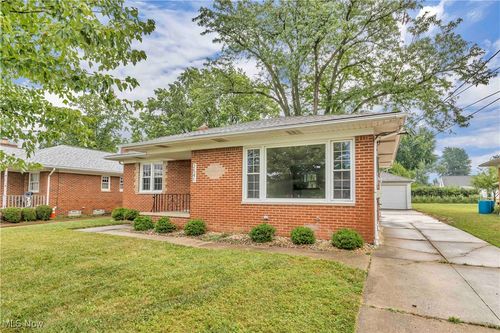 2541 Dale Ave, Rocky River, OH, 44116-3410 | Card Image