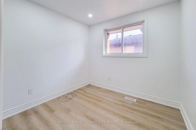 56 Moxley Dr, House other with 6 bedrooms, 4 bathrooms and 5 parking in Hamilton ON | Image 17