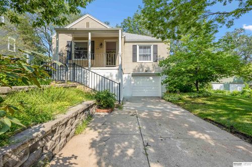 2135 S 61st St, Omaha, NE, 68106-2129 | Card Image