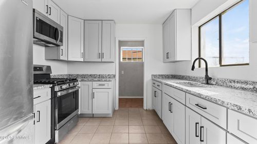 5051 Gasline Rd, Las Cruces, NM, 88012-7178 | Card Image