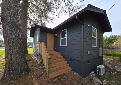 211 S Market St, Bucoda, WA, 98530-4519 | Card Image