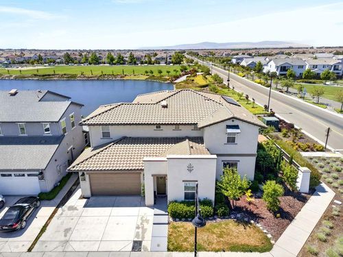 1948 Mulholland Dr, Lathrop, CA, 95330-8261 | Card Image