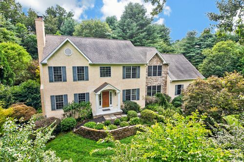 1084 Kaolin Rd, KENNETT SQUARE, PA, 19348-2600 | Card Image