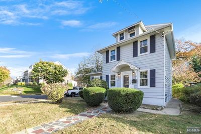 351 Park Avenue, House other with 4 bedrooms, 2 bathrooms and null parking in Rutherford NJ | Image 3