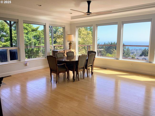 97661 Marina Heights Loop, House other with 3 bedrooms, 3 bathrooms and 2 parking in Brookings OR | Image 24