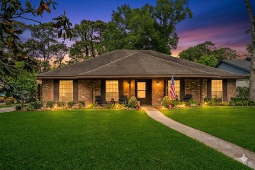 10710 Idlebrook Dr, Houston, TX, 77070-2925 | Card Image