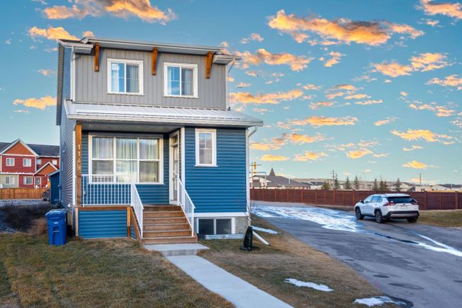 1149 Chinook Gate Bay Sw, Home with 4 bedrooms, 3 bathrooms and 2 parking in Airdrie AB | Image 1