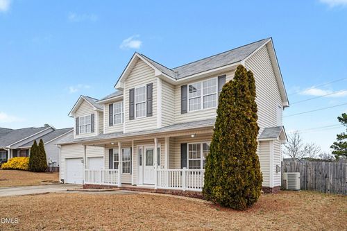 401 Lenoir Dr, Spring Lake, NC, 28390-1745 | Card Image