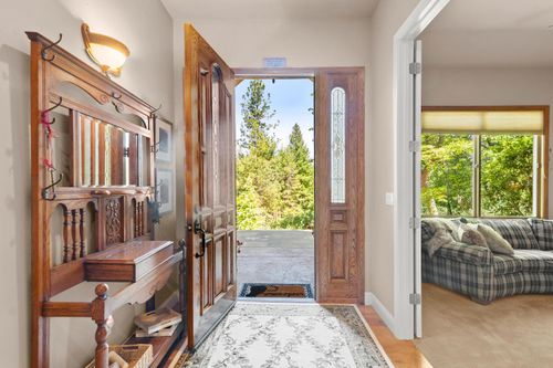 5010 Bella Vista Cir, Foresthill, CA, 95631-9230 | Card Image