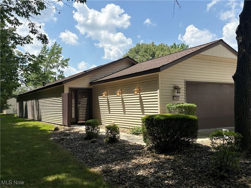 32885 Mills Rd, North Ridgeville, OH, 44039-2350 | Card Image