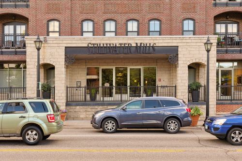 252-350 Main Street N, Stillwater, MN, 55082 | Card Image