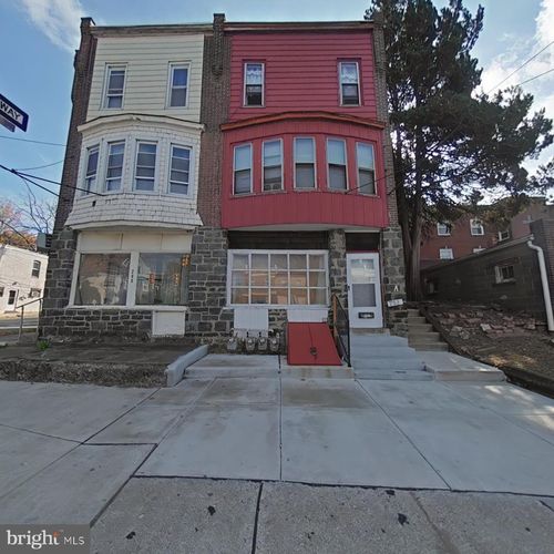 202 Macdade Blvd, COLLINGDALE, PA, 19023-2037 | Card Image