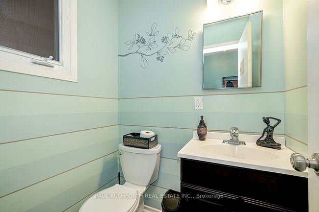 2092 Orient Park Dr, Condo with 3 bedrooms, 2 bathrooms and 1 parking in Gloucester ON | Image 14