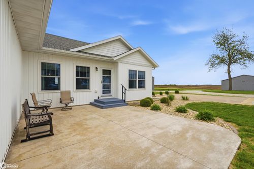 636 Township Road 1400e, Stronghurst, IL, 61480-5474 | Card Image