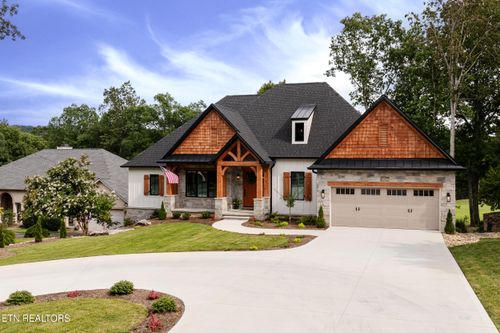 132 Valarian Dr, Crossville, TN, 38558-2706 | Card Image