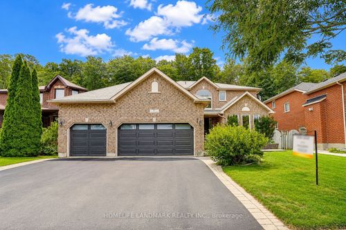 31 Crimson Ridge Rd, Barrie, ON, L4N9R8 | Card Image