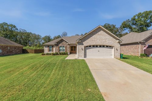 917 Oak Forest Cir, Sherwood, AR, 72120-2566 | Card Image