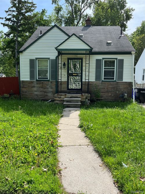 18200 Fielding Street, Detroit, MI, 48219 | Card Image