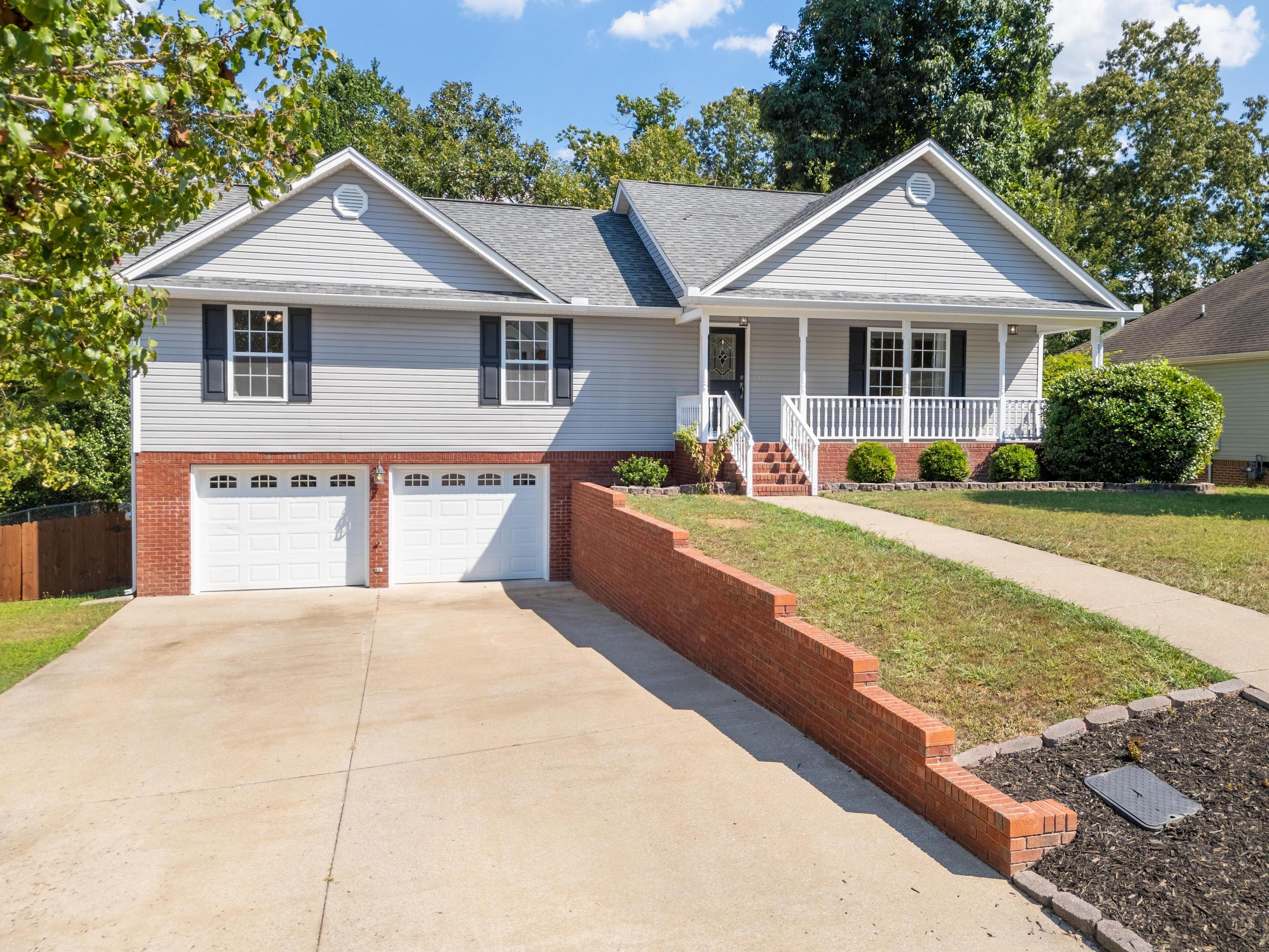 Zoe Dr, Ooltewah, TN 37363