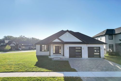 649 Tull St, Mount Brydges, ON, N0L1W0 | Card Image